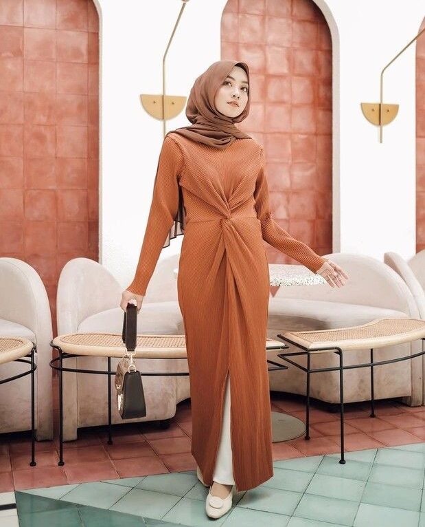 Warna Fesyen Paling ‘In’ Tahun Ini – Biru Air & Terakota